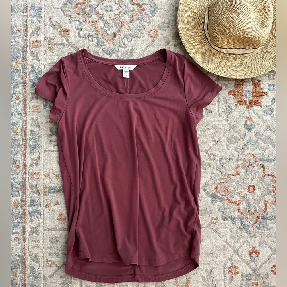 Athleta tee shirt - size small!